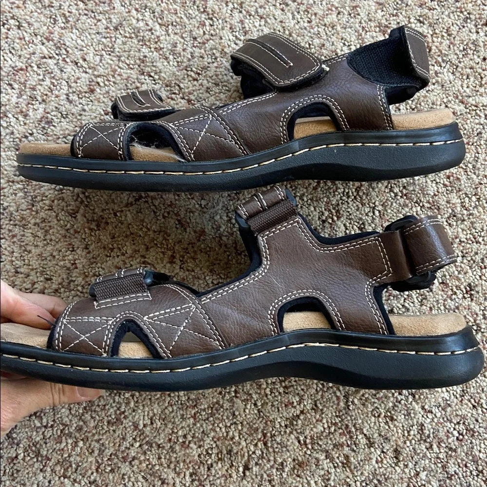 Dockers Men's Newpage Outdoor Sandals Brown Leather Straps Memory Foam Size 8